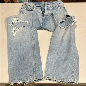 Arizona Jean Company Light Blue High-Rise Distressed Women’s Jeans